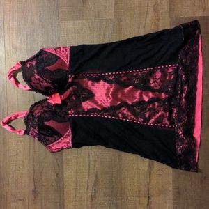 Black & pink lingerie
